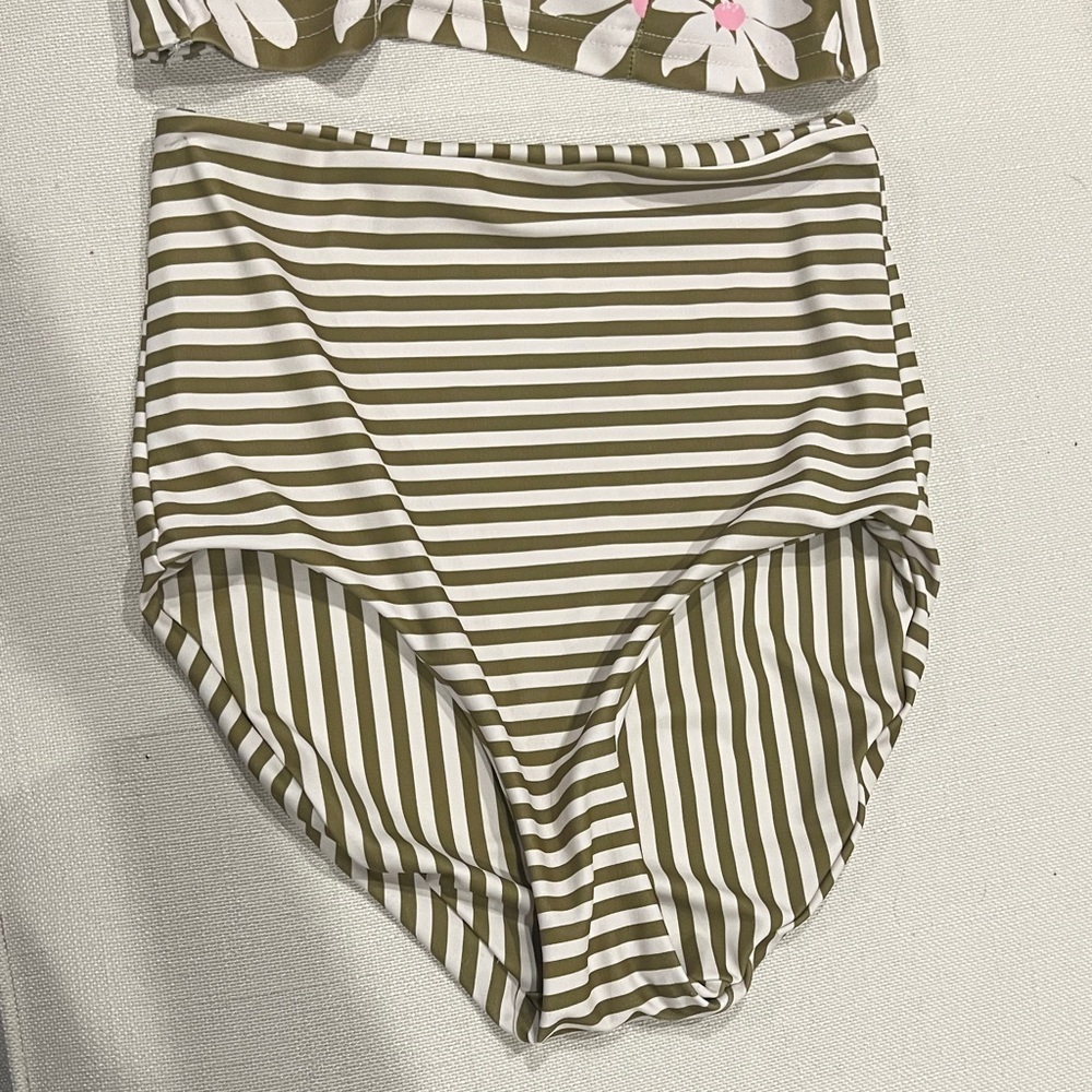 Lime Ricki olive and pink floral Striped Bikini Set size XS - Picture 3 of 8
